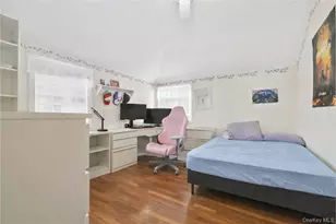 61 Squirrel Hill Rd, East Hills, NY 11577 - Photo 18