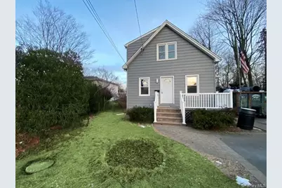 1193 Brookdale Avenue, Bay Shore, NY 11706 - Photo 1