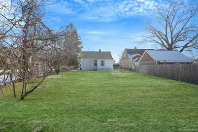 59 Richard Avenue, Islip Terrace, NY 11752 - Photo 6