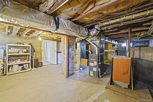 59 Richard Ave, Islip Terrace, NY 11752 - Photo 32