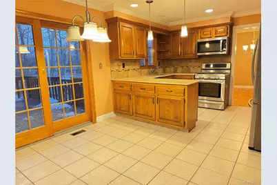 9 Glen Rose Court, West Nyack, NY 10994 - Photo 4