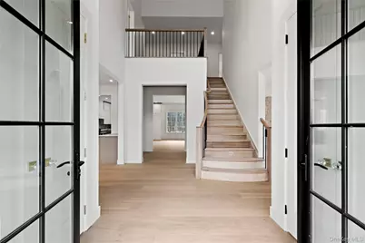 9 Wilderness Road, Nissequogue, NY 11780 - Photo 2