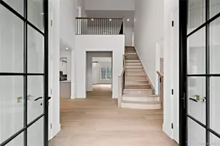 9 Wilderness Rd, Nissequogue, NY 11780 - Photo 2