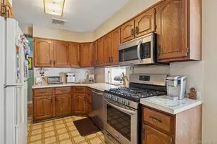 64 Dean St, Hicksville, NY 11801 - Photo 8