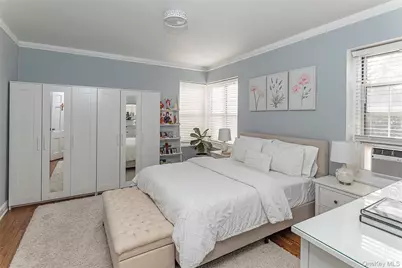 5 Midland Gardens #2H, Bronxville, NY 10708 - Photo 8