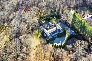 38 Tiffany Rd, Oyster Bay, NY 11771 - Photo 2