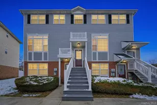 126 Mermaid Ln, Bronx, NY 10473 - Photo 1