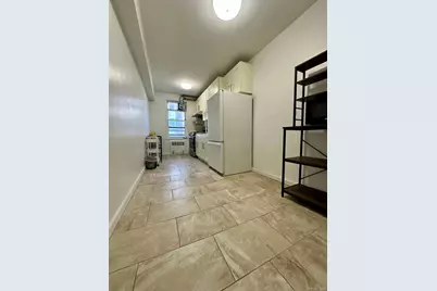42-40 Bowne Street #3L, Flushing, NY 11355 - Photo 4