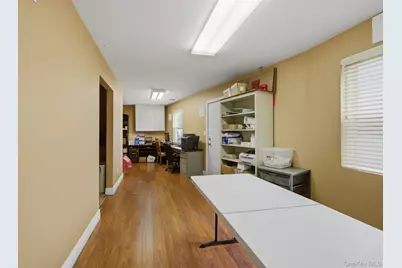 1 Arrowood Lane Lane, Melville, NY 11747 - Photo 18