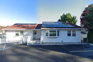 1 Arrowood Ln Ln, Melville, NY 11747 - Photo 2