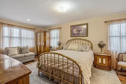 150-38 24th Avenue, Whitestone, NY 11357 - Photo 16