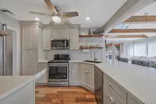 35 Strafford St, Mastic, NY 11950 - Photo 4