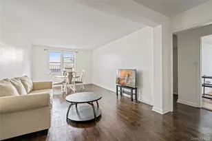 24 Mulford Pl, Hempstead, NY 11550 - Photo 4