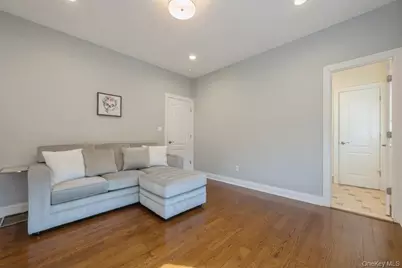 26 The Hemlocks, Roslyn, NY 11576 - Photo 22