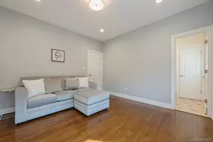 26 The Hemlocks, Roslyn, NY 11576 - Photo 22