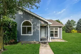 745 Spring Lake Dr, Middle Island, NY 11953 - Photo 14