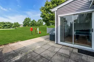 745 Spring Lake Dr, Middle Island, NY 11953 - Photo 18