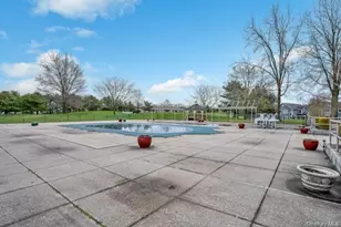 745 Spring Lake Dr, Middle Island, NY 11953 - Photo 6