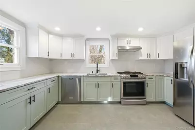 15 Corchaug Trail, Ridge, NY 11961 - Photo 16