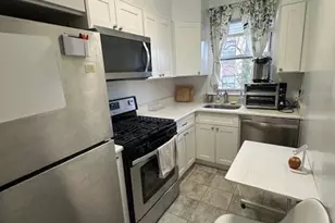 14 Stokes Rd, Yonkers, NY 10710 - Photo 2