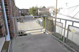 40 Daley Pl, Lynbrook, NY 11563 - Photo 32