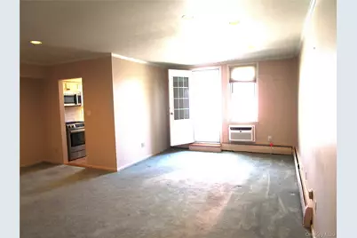 40 Daley Place #227, Lynbrook, NY 11563 - Photo 4