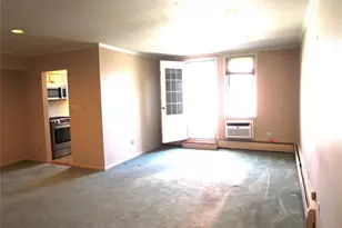 40 Daley Pl, Lynbrook, NY 11563 - Photo 4