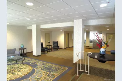 40 Daley Place #227, Lynbrook, NY 11563 - Photo 4