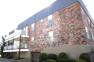 40 Daley Pl, Lynbrook, NY 11563 - Photo 2