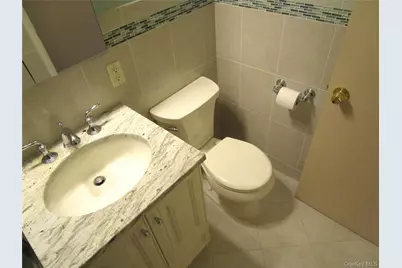 40 Daley Place #227, Lynbrook, NY 11563 - Photo 20