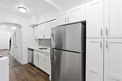 1042 E 233rd Street, Bronx, NY 10466 - Photo 18