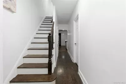 1042 E 233rd Street, Bronx, NY 10466 - Photo 16