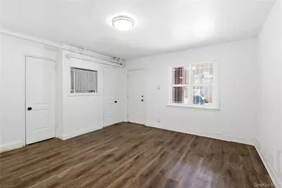 1042 E 233rd Street, Bronx, NY 10466 - Photo 12