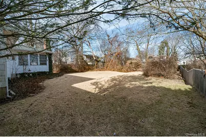 67 Edgewood Road, West Islip, NY 11795 - Photo 30