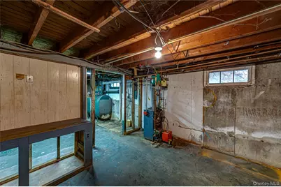 67 Edgewood Road, West Islip, NY 11795 - Photo 20