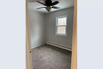 10 Shiloh Court, Coram, NY 11727 - Photo 16