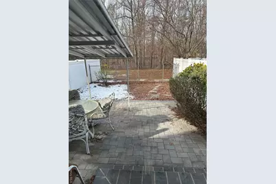 10 Shiloh Court, Coram, NY 11727 - Photo 24
