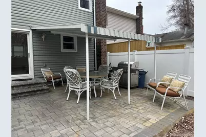 10 Shiloh Court, Coram, NY 11727 - Photo 22