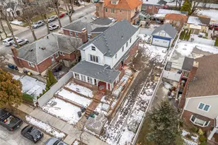 160-16 Riverside Dr, Whitestone, NY 11357 - Photo 2