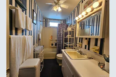 34 Hampton Court, Middletown, NY 10941 - Photo 22