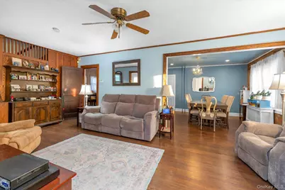 35 S Franklin Avenue, Valley Stream, NY 11580 - Photo 4