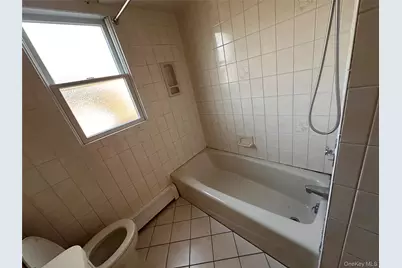 91 7th Street, Hicksville, NY 11801 - Photo 18