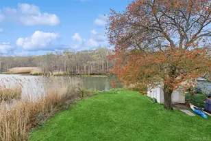 90 Shore Dr, Mastic Beach, NY 11951 - Photo 16