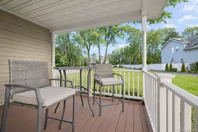 24 Ridge Court, Hauppauge, NY 11788 - Photo 6