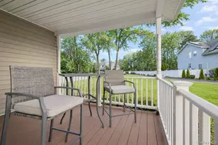 24 Ridge Ct, Hauppauge, NY 11788 - Photo 6