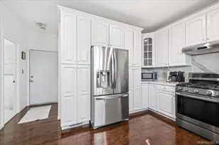 24 Ridge Ct, Hauppauge, NY 11788 - Photo 16