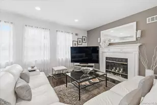 24 Ridge Ct, Hauppauge, NY 11788 - Photo 18