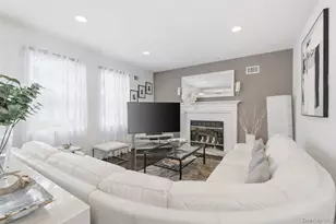 24 Ridge Ct, Hauppauge, NY 11788 - Photo 20