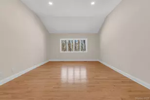 3 Willada Ln, Glen Cove, NY 11542 - Photo 14