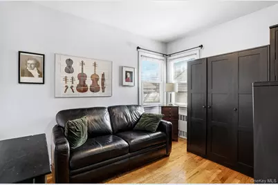 64 W Fenimore Street, Valley Stream, NY 11580 - Photo 12